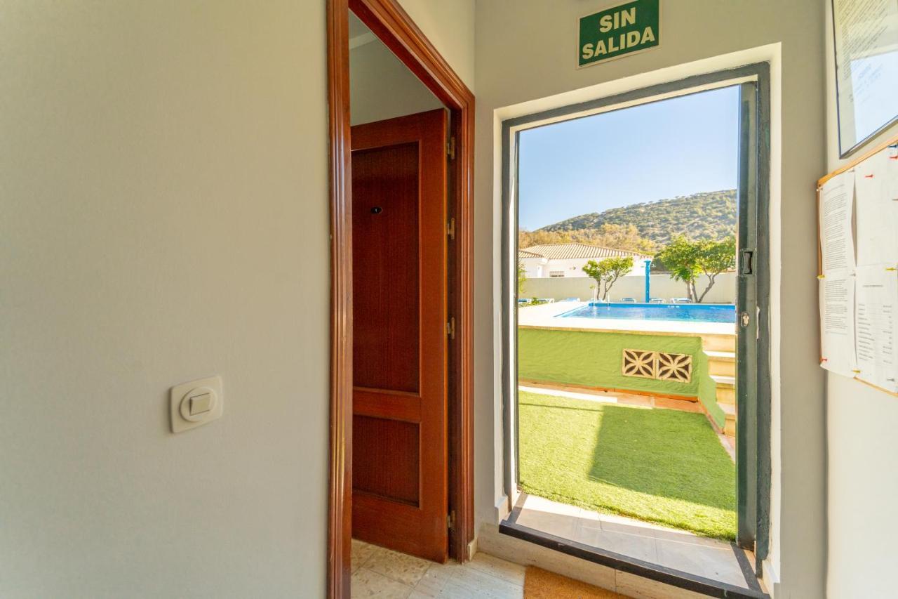 Hostal Miramar Los Canos De Meca Ngoại thất bức ảnh