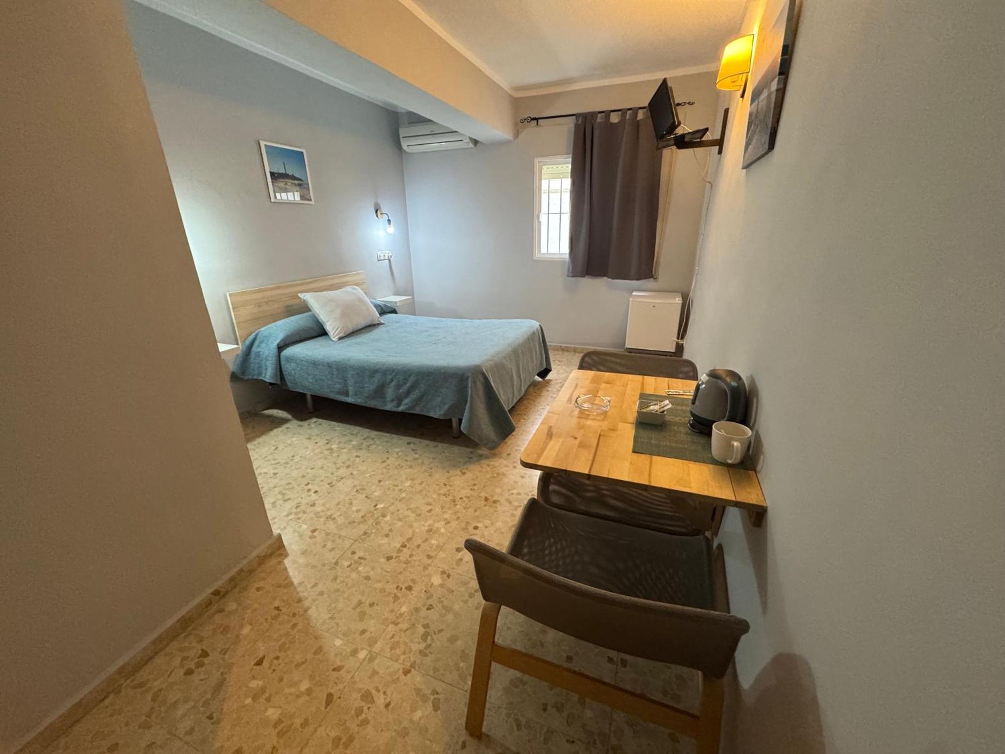 Hostal Miramar Los Canos De Meca Ngoại thất bức ảnh